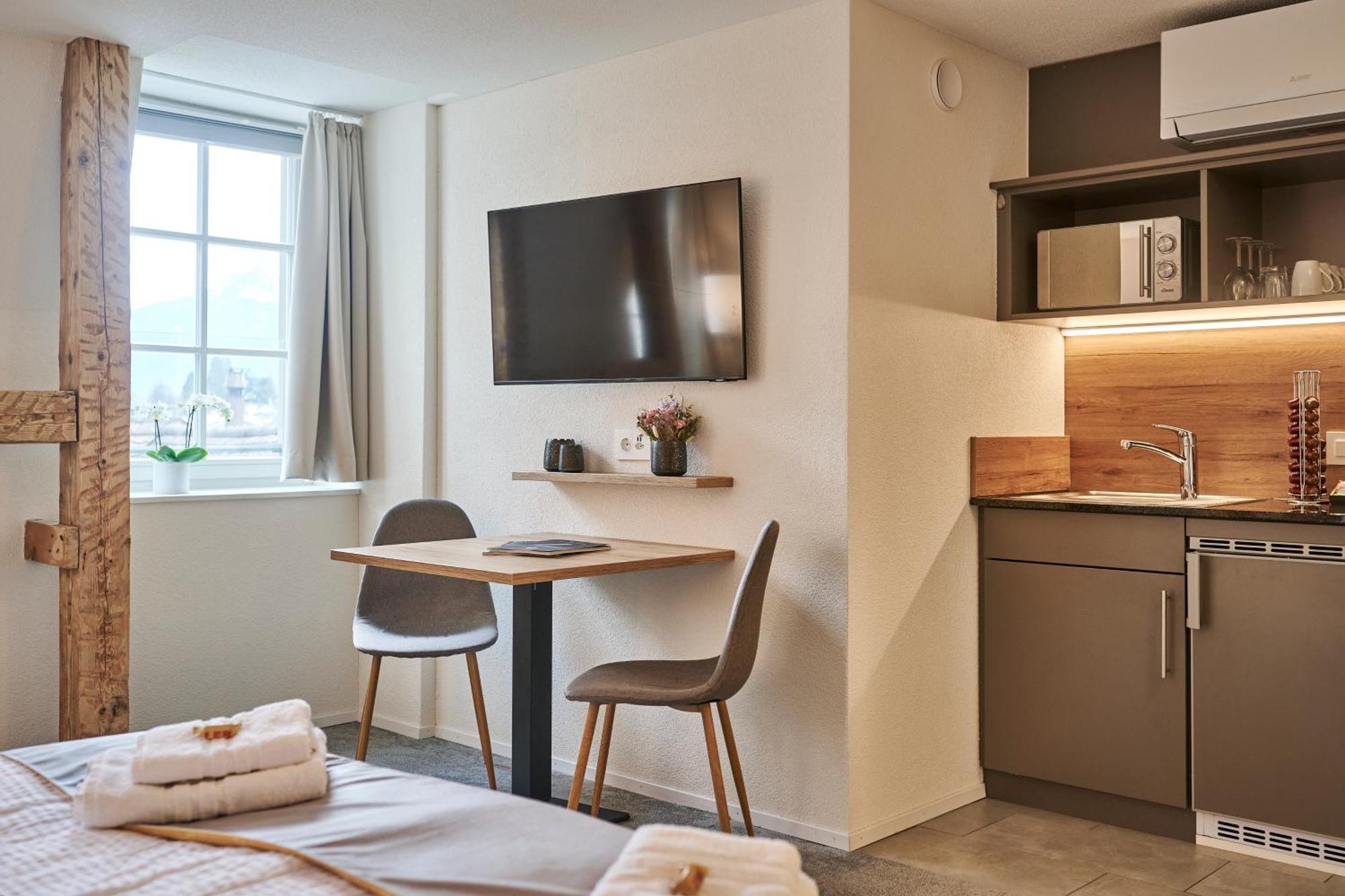 Aparthotel Krone - Self Check-In Unterseen Exteriér fotografie