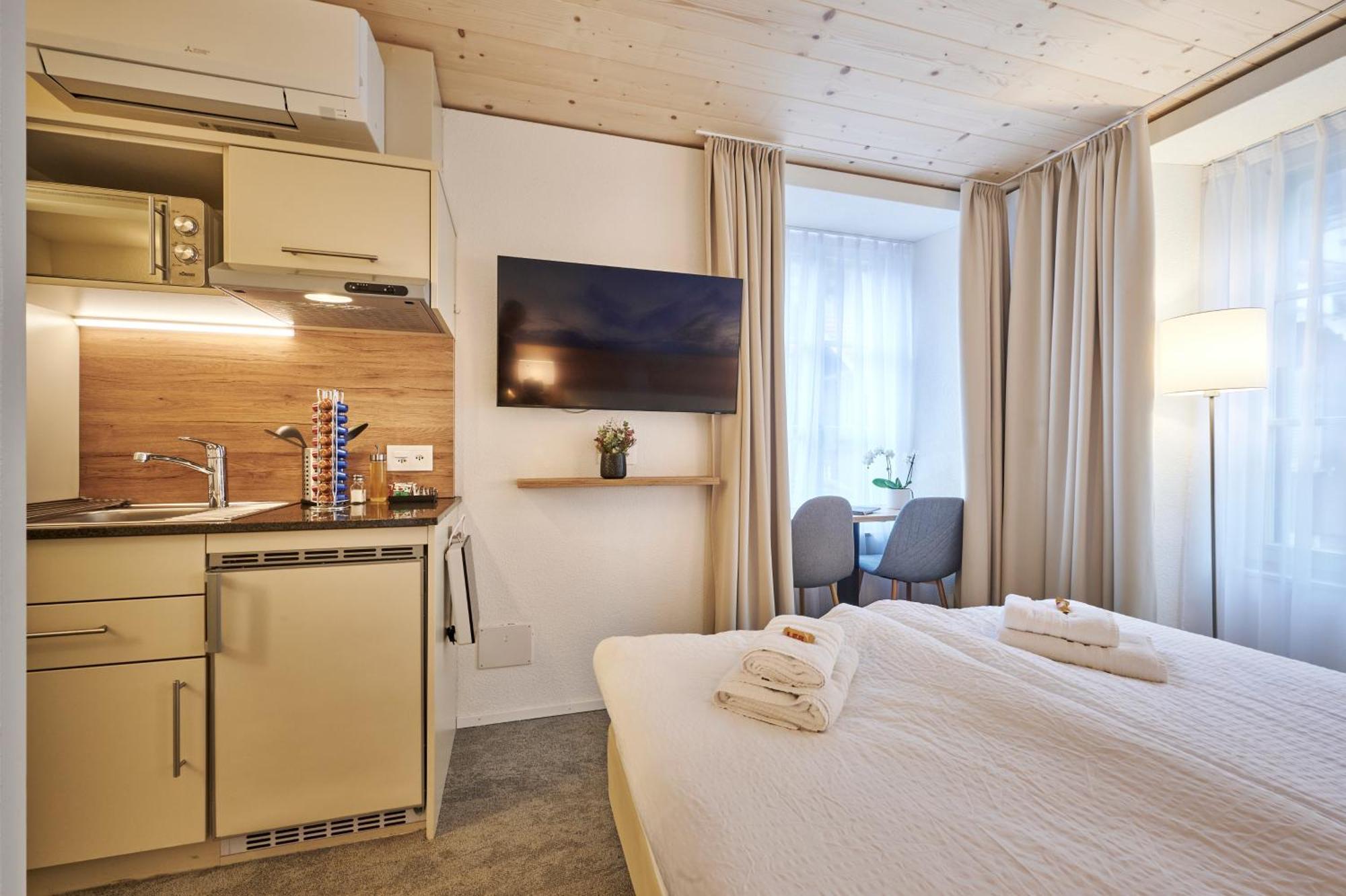 Aparthotel Krone - Self Check-In Unterseen Exteriér fotografie